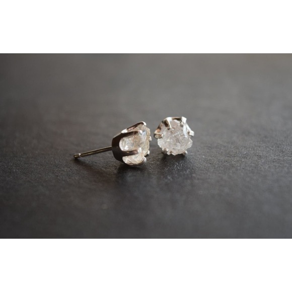 Sterling silver stud earrings, alternative diamond, uncut natural gemsto… - Picture 5 of 5